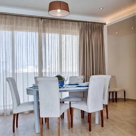 Valletta Bastion View & Penthouse With Heated Jacuzzi *