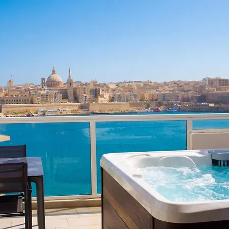 Valletta Bastion View & Penthouse With Heated Jacuzzi アパート スリーマ