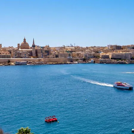 Valletta Bastion View & Penthouse With Heated Jacuzzi * Sliema