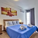 Valletta Bastion View & Penthouse With Heated Jacuzzi Apartamento Sliema