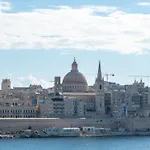 Valletta Bastion View & Penthouse With Heated Jacuzzi Apartment *