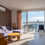Valletta Bastion View & Penthouse With Heated Jacuzzi 公寓 *