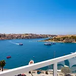 Apartment Valletta Bastion View & Penthouse With Heated Jacuzzi