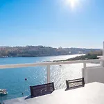 Valletta Bastion View & Penthouse With Heated Jacuzzi Apartment Sliema