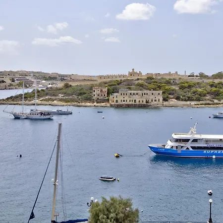 Valletta Bastion View And Penthouse In