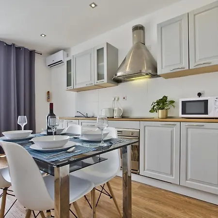 Valletta Bastion View And Penthouse In Appartement Sliema