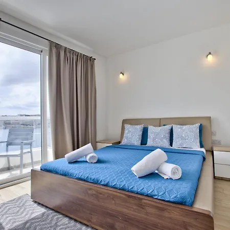 Valletta Bastion View And Penthouse In * Sliema