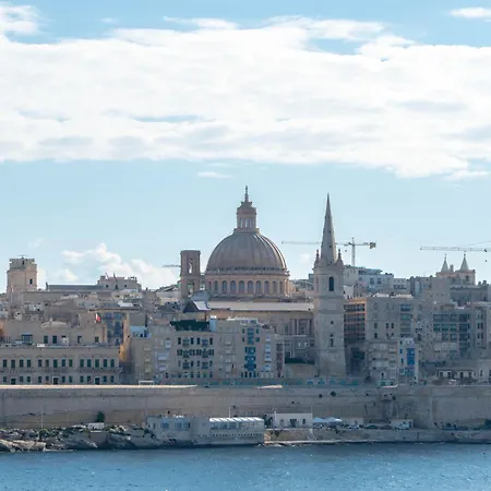 Valletta Bastion View And Penthouse In Apartmán *