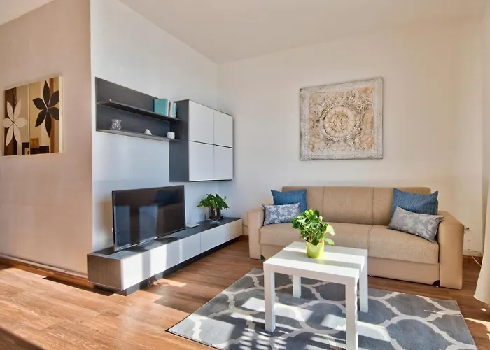 Valletta Bastion View And Penthouse In Apartamento Sliema