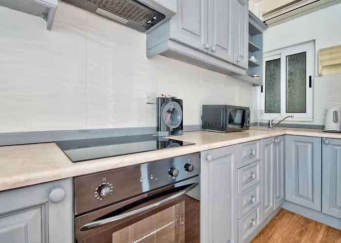 Valletta Bastion View And Penthouse In *