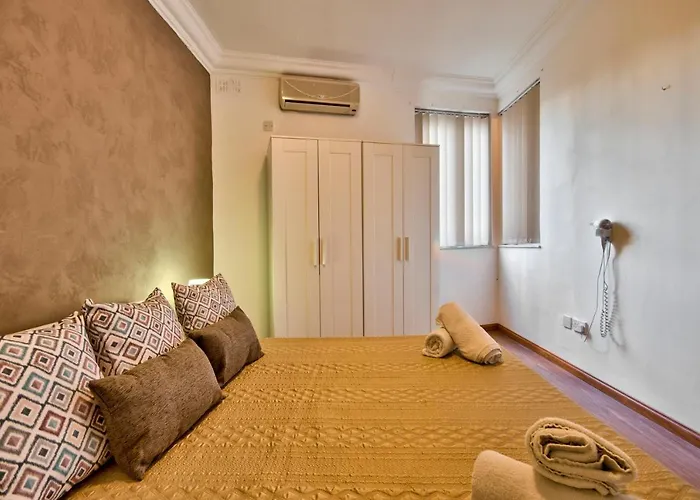 Valletta Bastion View And Penthouse In Apartamento Sliema