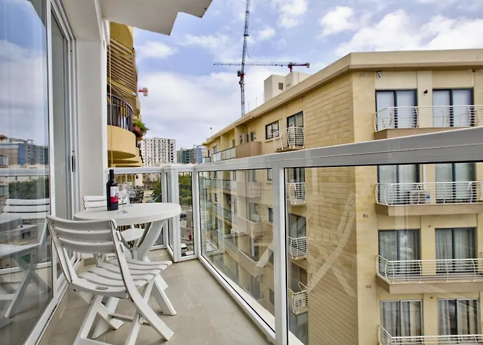 Valletta Bastion View And Penthouse In * Sliema