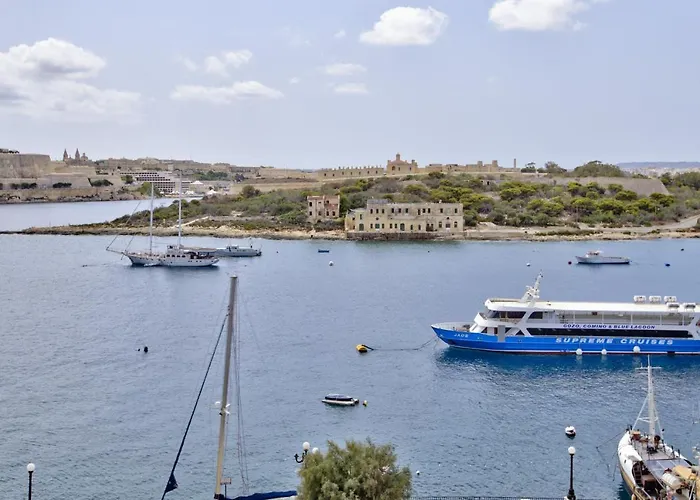 Valletta Bastion View And Penthouse In