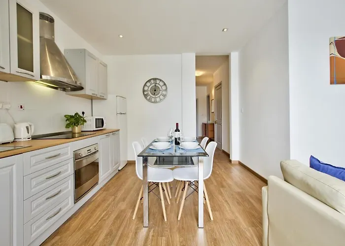 Valletta Bastion View And Penthouse In * Sliema