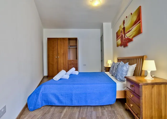 Valletta Bastion View And Penthouse In Apartamento *