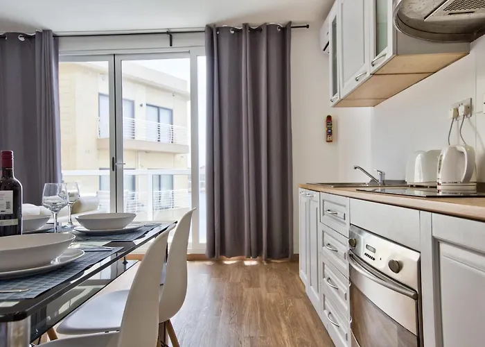 Valletta Bastion View And Penthouse In *