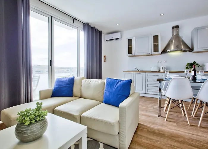 Valletta Bastion View And Penthouse In * Sliema