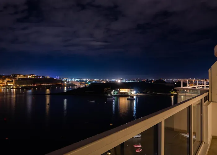 Valletta Bastion View And Penthouse In * Sliema