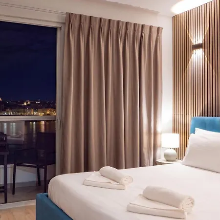 Valletta Bastion View & Penthouse With Heated Jacuzzi